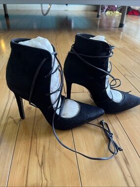 SCHUTZ Black Lace-Up Pointed Toe Stiletto Booties